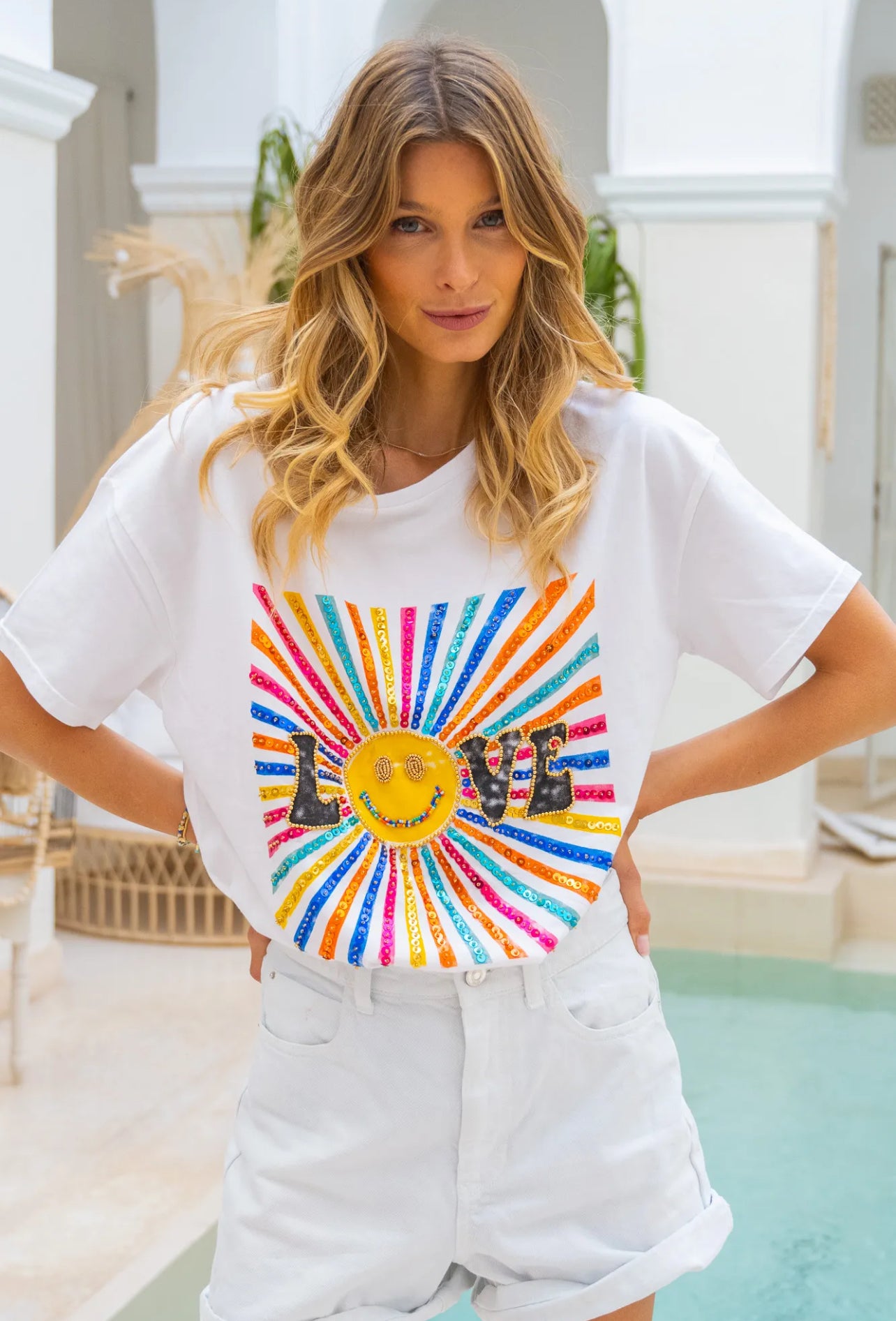 LOVE SUN | T-shirt com apliques