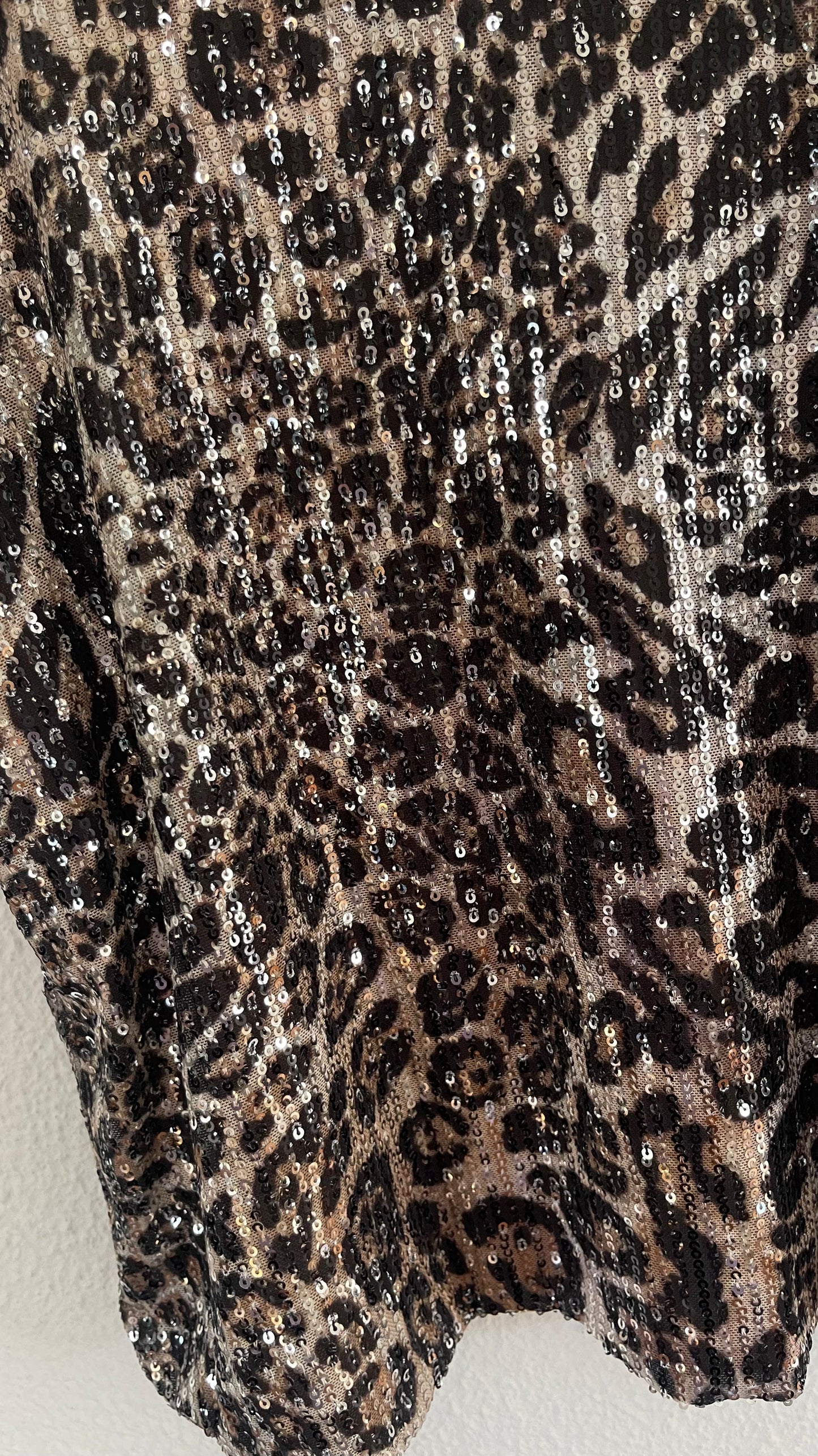 GLITTER LEO | Leopard top with sequins