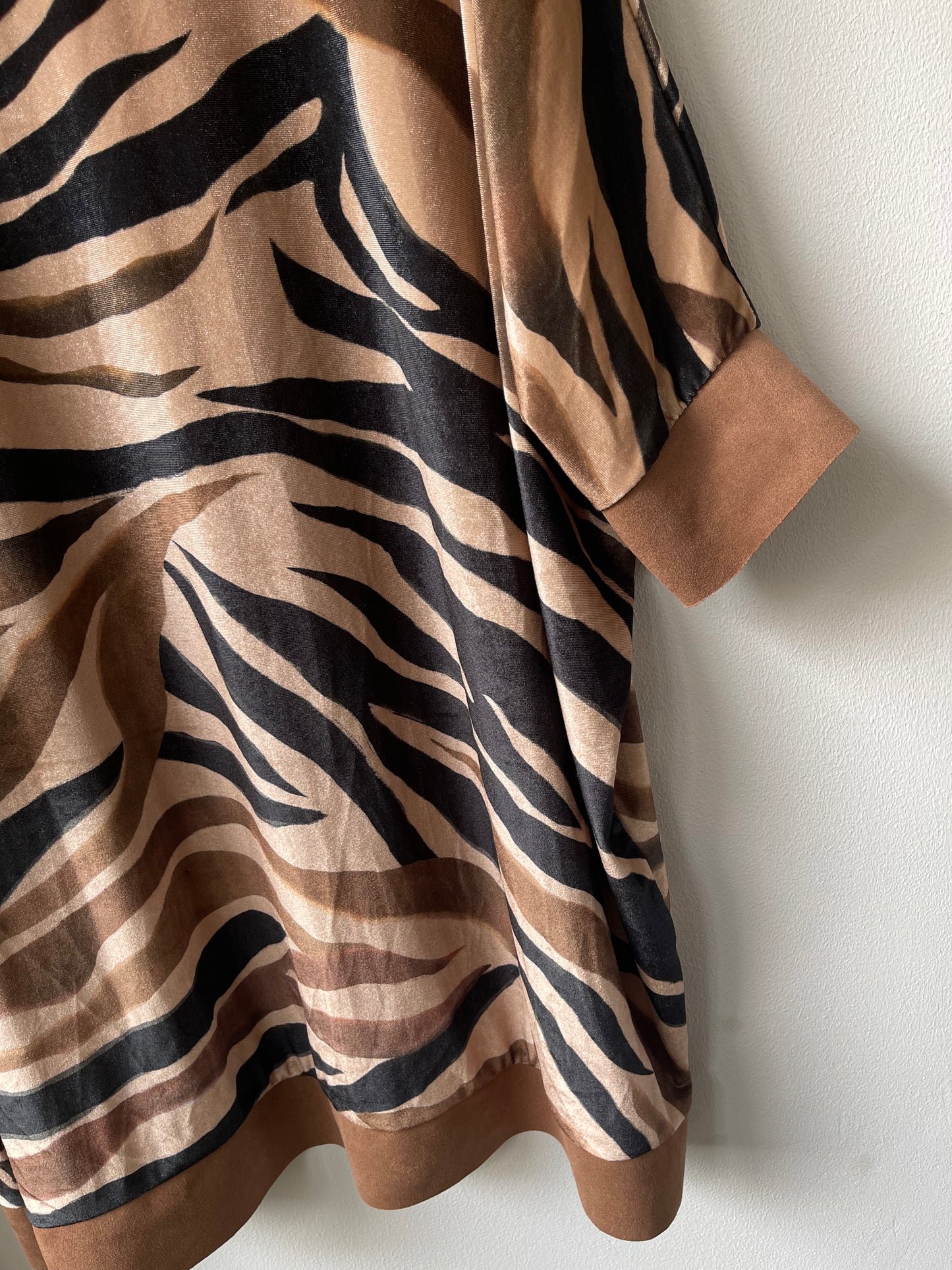 ZEBRA | Velvet dress